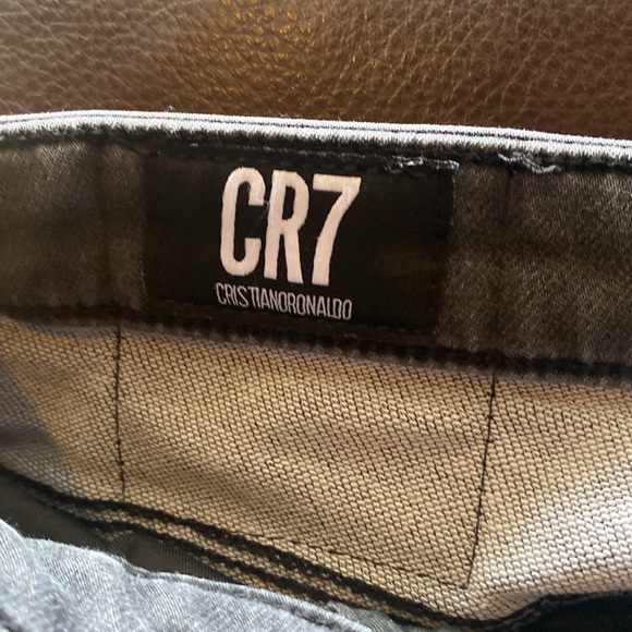 Couldn’t find the original one online - Picture 2 of 4